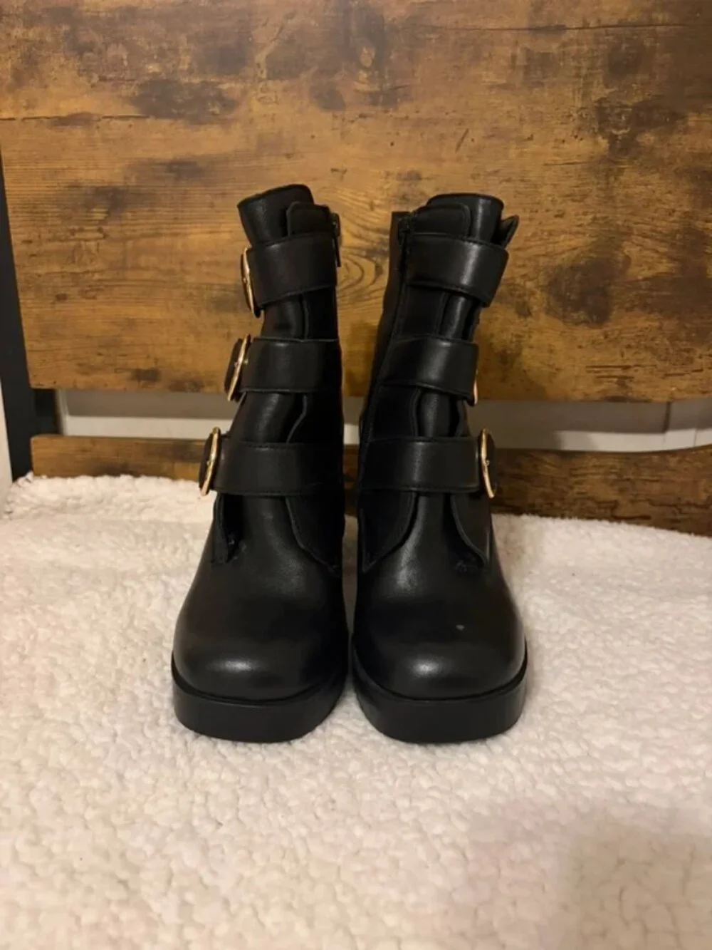 Black Steve Madden boots - Picture 2 of 4